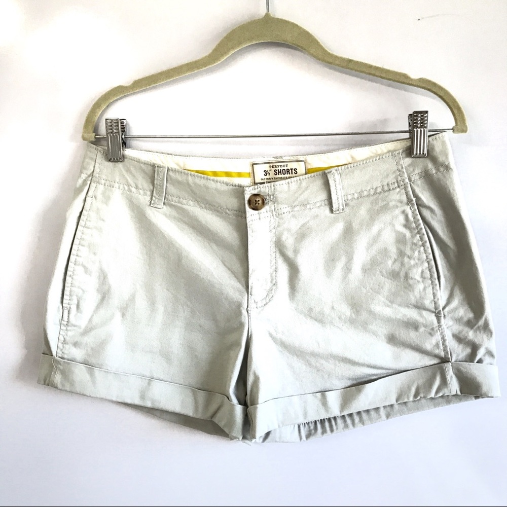 🌿Old Navy Perfect Shorts 6R